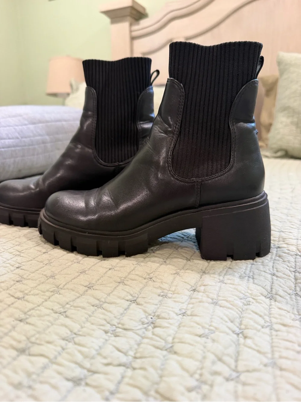 Steve Madden bold chelsea